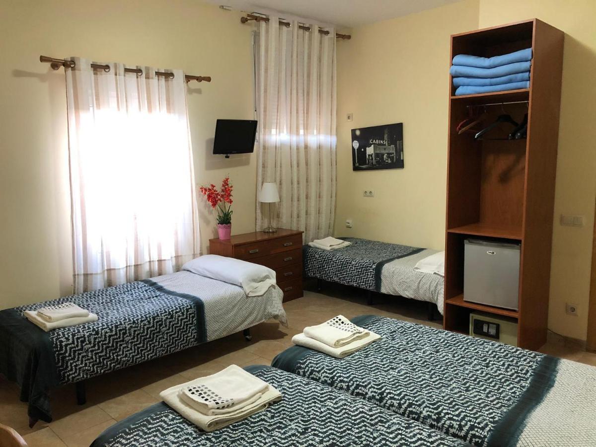 Hostal Tirso Plaza - Madrid — Fotos 2